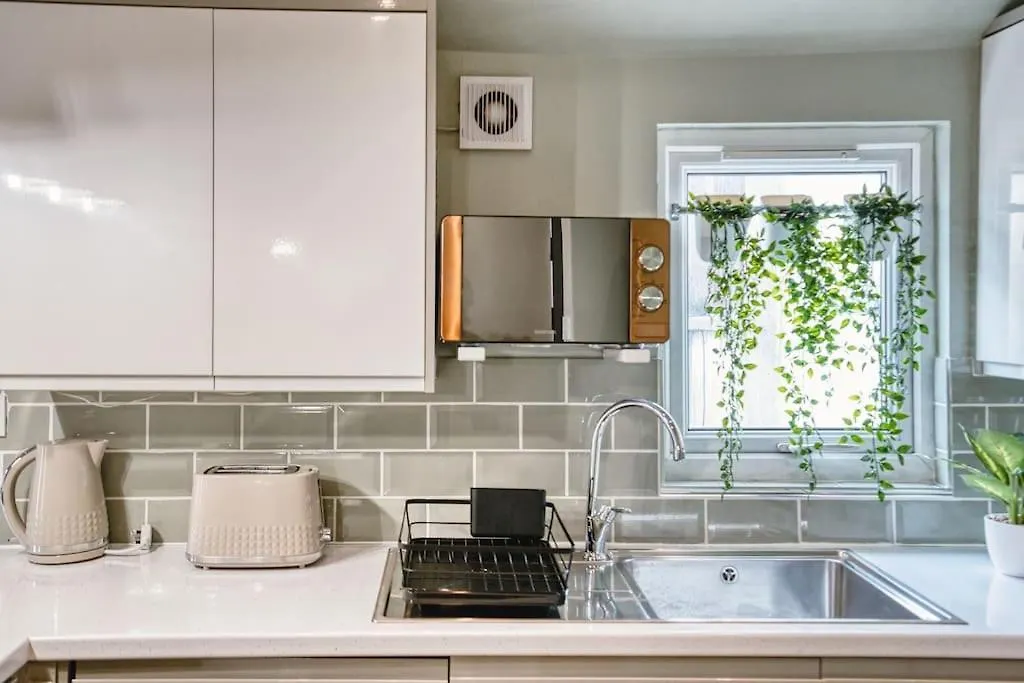 Stylish Duplex 2Bed Apartment With Garden 10Min City Cardiff